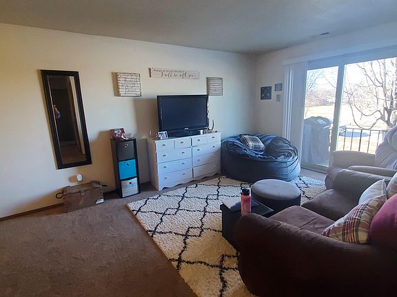 2nd image of 1026 Hancock Dr #22