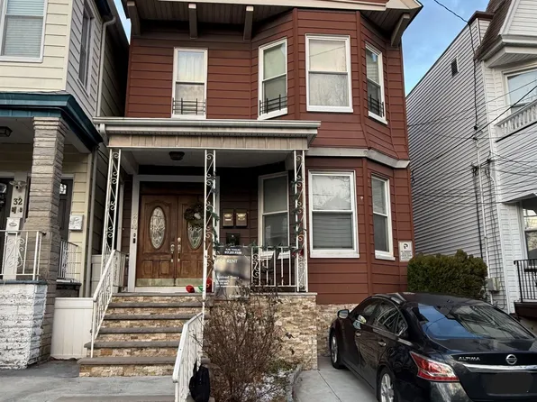 30 Danforth Avenue image 1 of 13