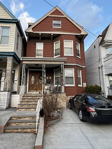 30 Danforth Ave #1 Photo 1