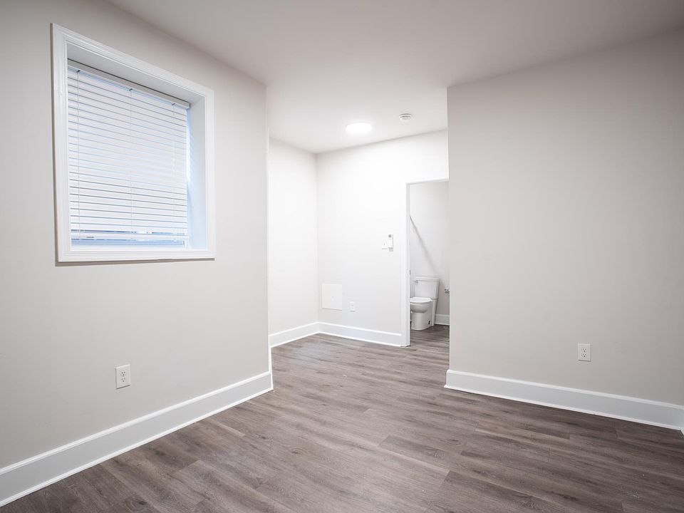 1st image of 3023 B St #1A
