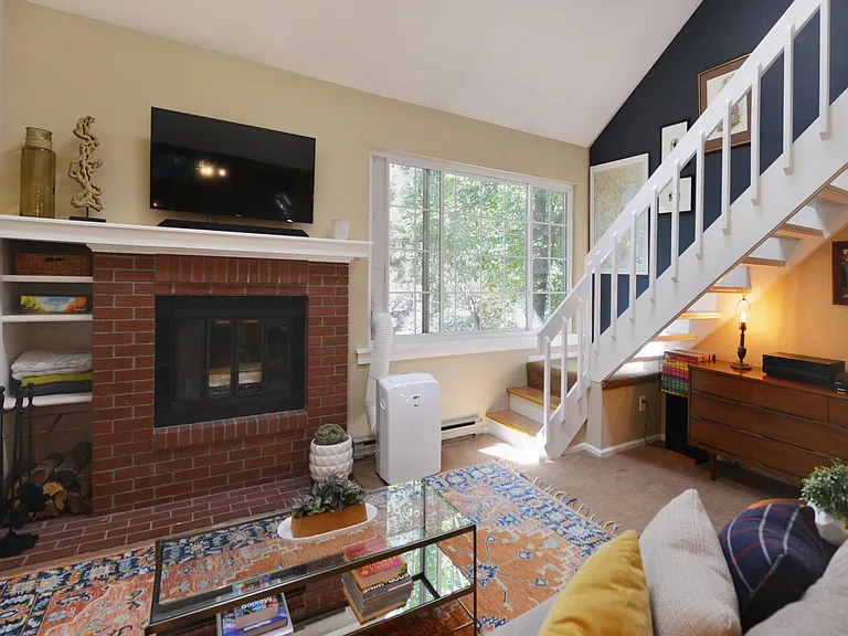 3565 Windmill Dr #N8 — Photo 3