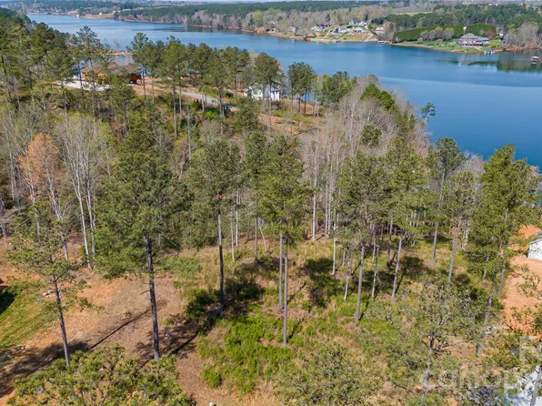 2221 Pikes Peak Rdg, Connelly Springs, NC 28612