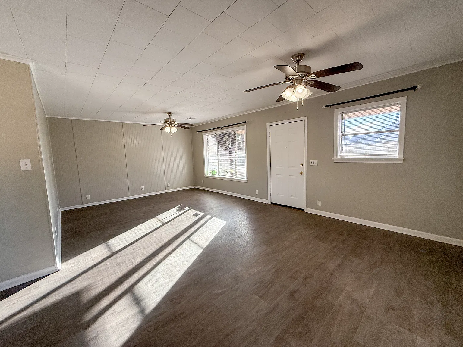 921 Marion Street - 1 — Photo 3