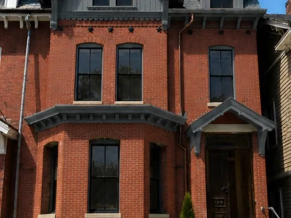 129 Walnut St #1, Brookline, MA 02445
