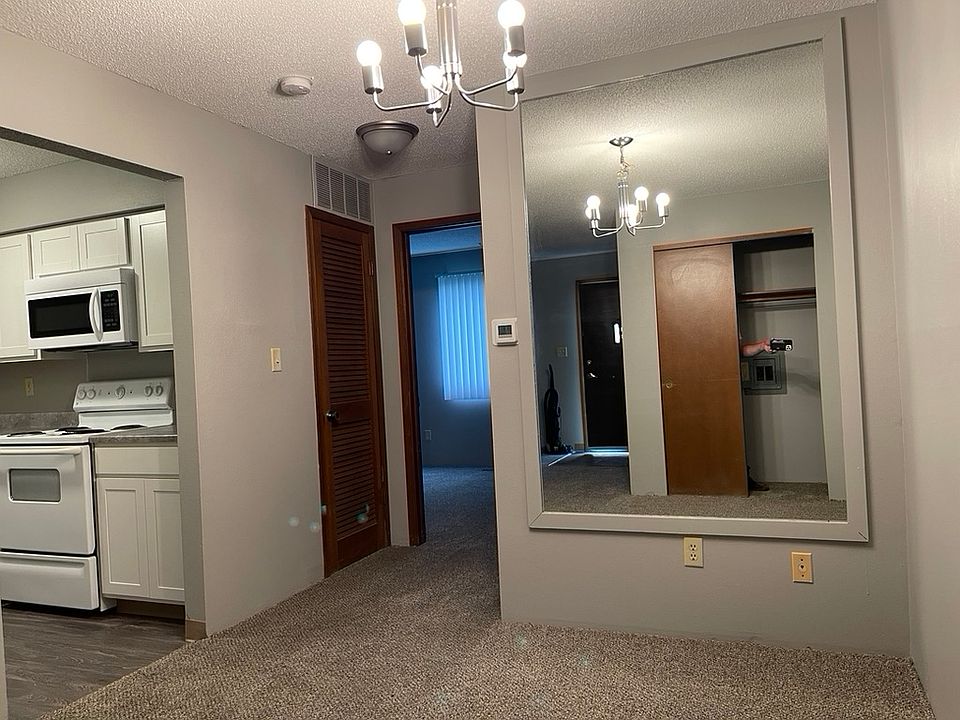 2nd image of 1315 E Iowa Ave #3