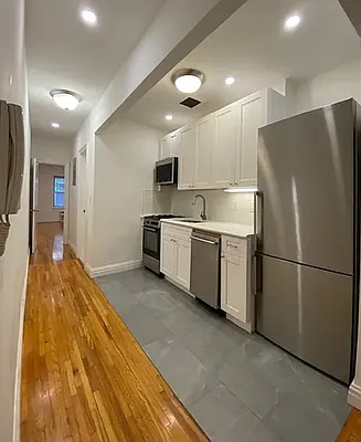 Kitchen, photo 1