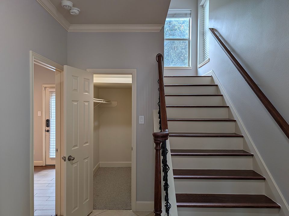 First floor entryway