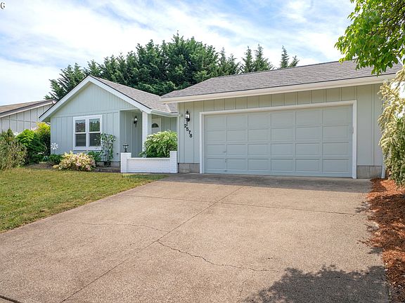 3rd image of 2578 Willona Dr
