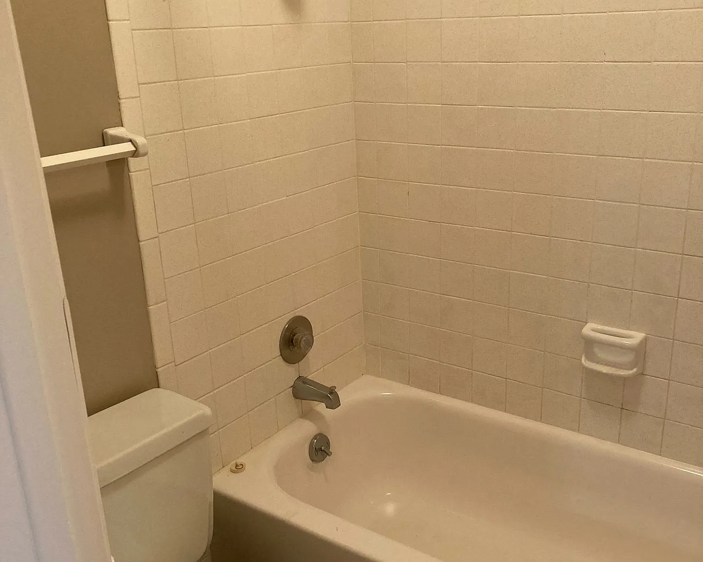 Plaza 93 Apartments — Photo 2