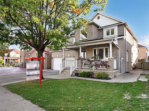 3rd image of 230 Edenbrook Hill Dr