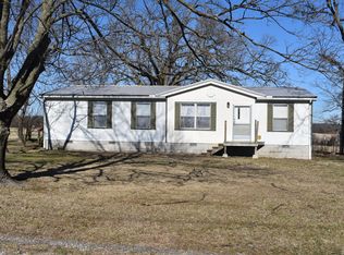 8722 Farm Road 2150, Cassville, MO 65625