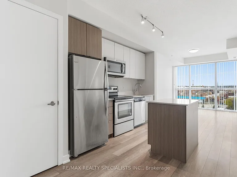 5240 Dundas St #B509 — Photo 3