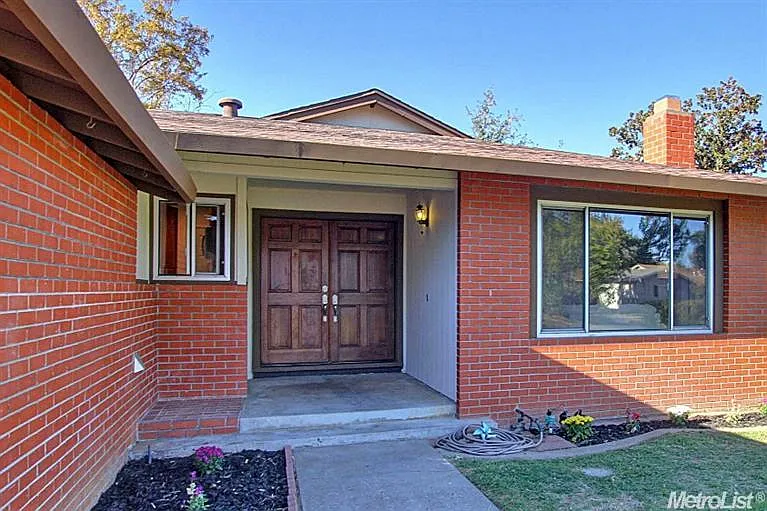 8683 Fallbrook Way photo 1