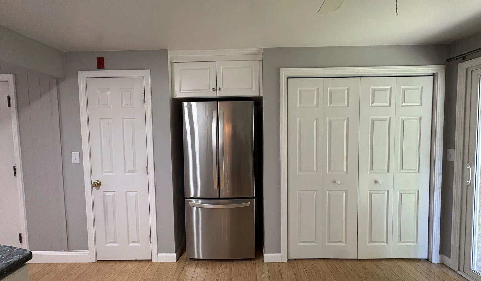 2 bed, 1.0 bath, 748 sqft, $2,250 — Photo 3