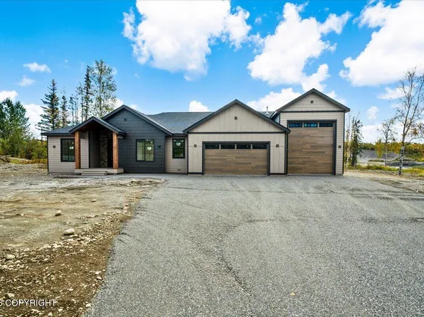 2672 W Longview Cir, Wasilla, AK 99623