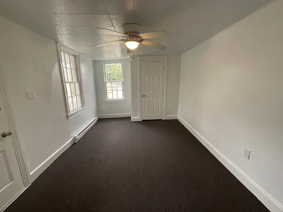 425 W Princess St
