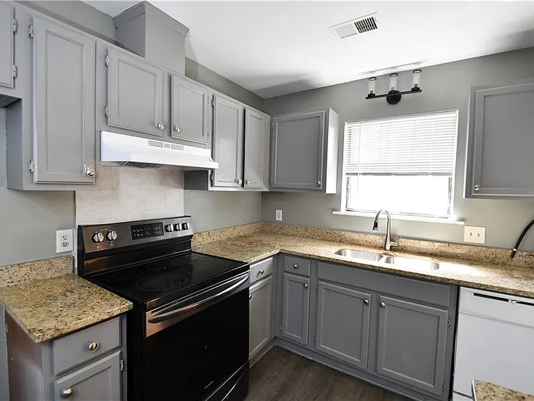 735 Oak Dr — Photo 20