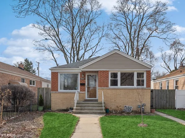 2412 Greenleaf St, Evanston, IL 60202