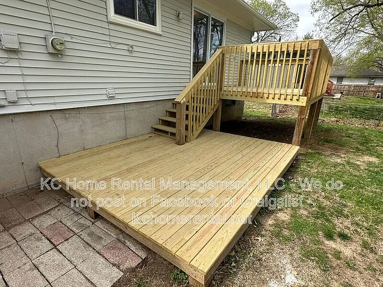 5012 Powell Ave — Photo 38