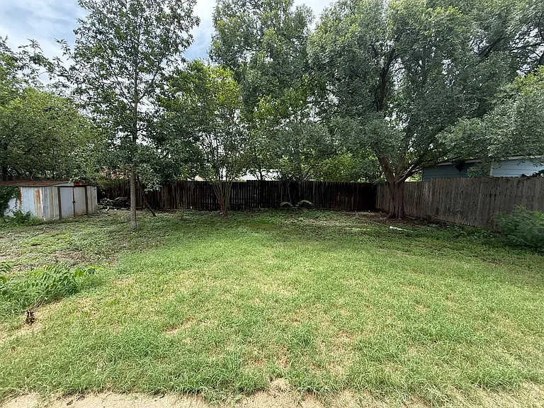 13112 Lamplight Village Ave — Photo 25
