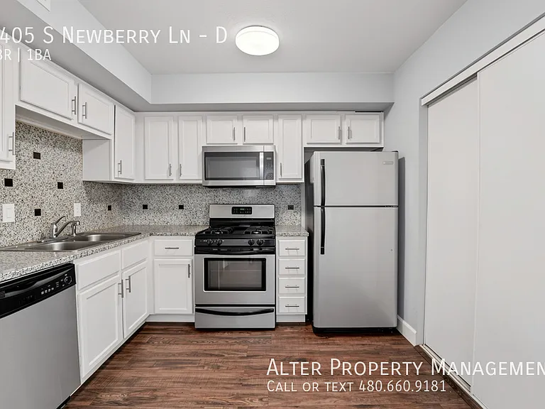 1405 S Newberry Ln #D — Photo 8