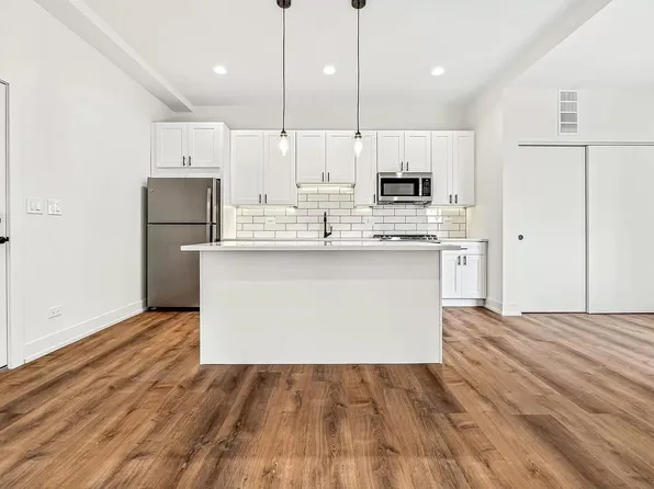 2219 N Hamilton Ave, Chicago, IL