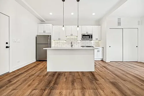 2219 N Hamilton Ave #4 Photo 1