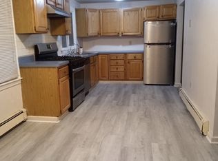 192 Arlington St #192, Quincy, MA 02170