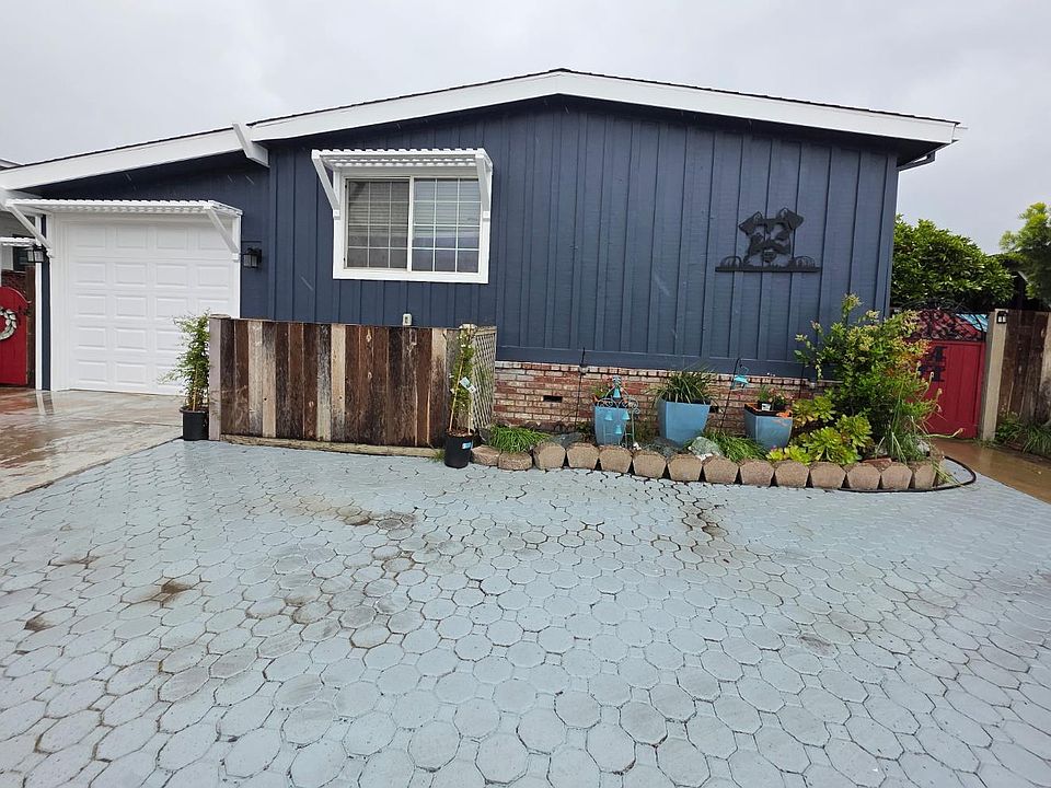 1st image of 180 Oxbow Marina Drive