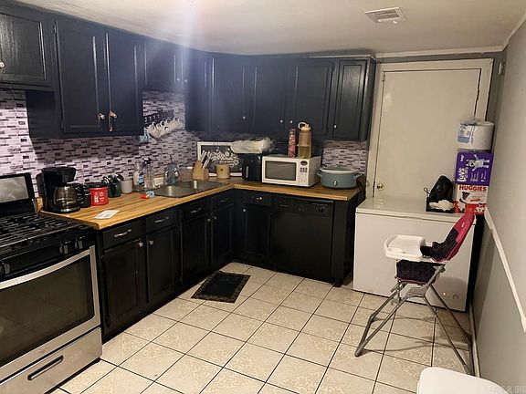 2nd image of 3604 School St