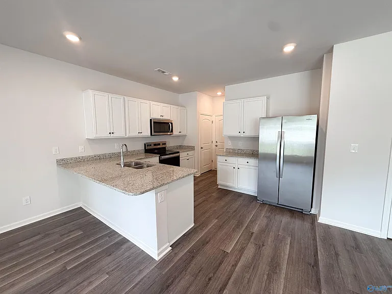 165 Maple Spring Trl — Photo 6