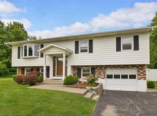 8 Drew Ct, Wappingers Falls, NY 12590