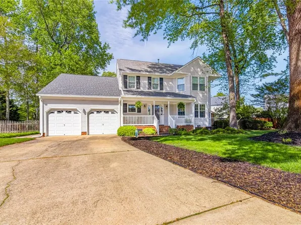 401 Pelican Cir, Chesapeake, VA 23322