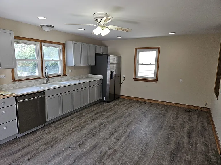 111 N Seton Ave — Photo 4
