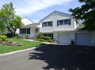 118 Bender Dr, Clifton, NJ 07013