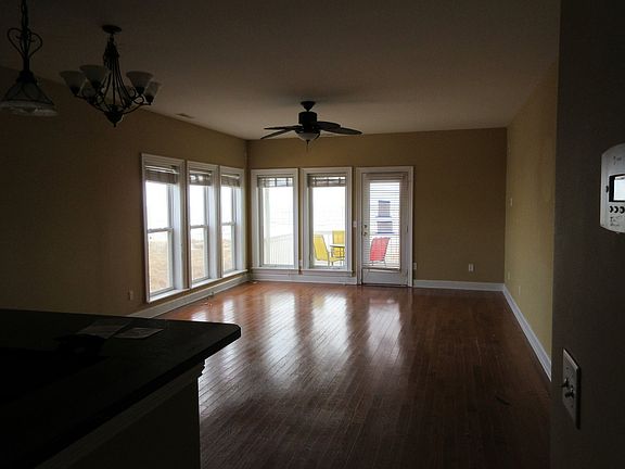 Additional Living Room