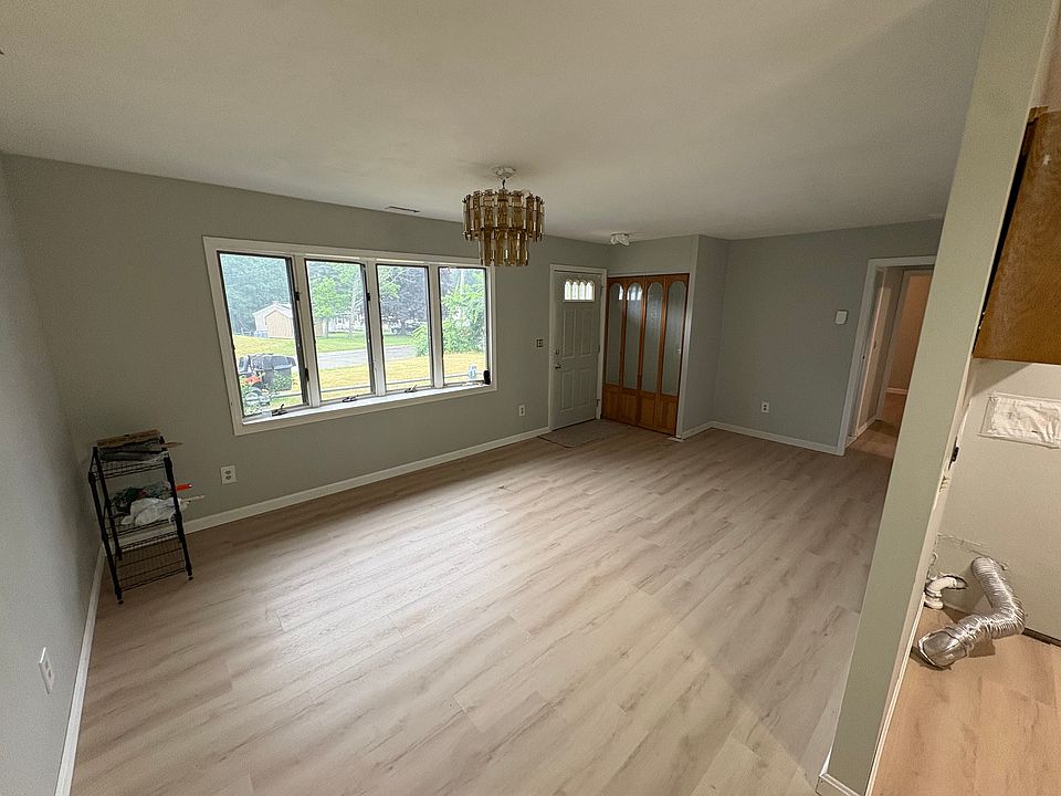 1st image of 27 Winslow Ave