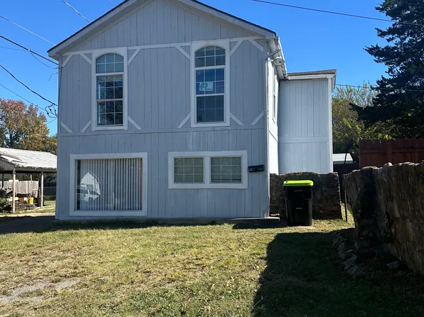 130 1/2 W 17th St, Ada, OK 74820