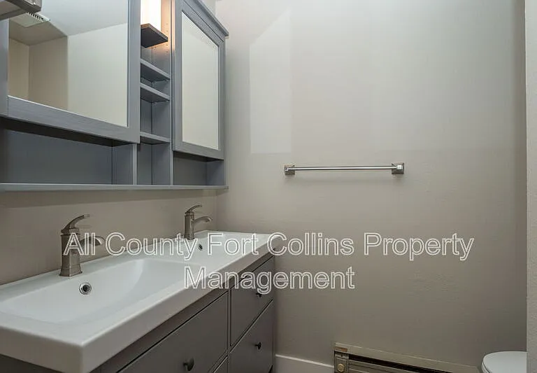 1209 W Plum St #A2 — Photo 9