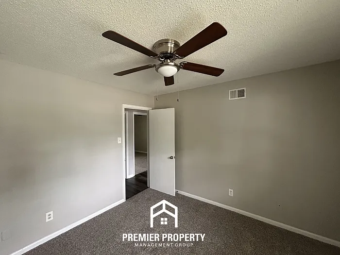 8280 Hastings Cv — Photo 13