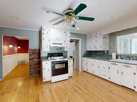 5th image of 153 James Rd