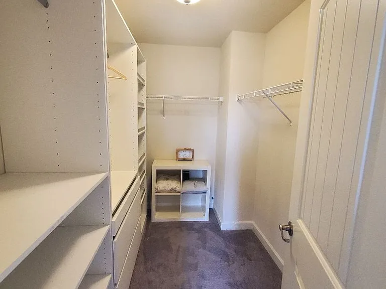102 Stedman Ln W — Photo 12