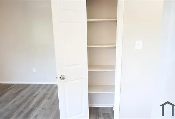 2930 Knox Pl SE #104 — Photo 5