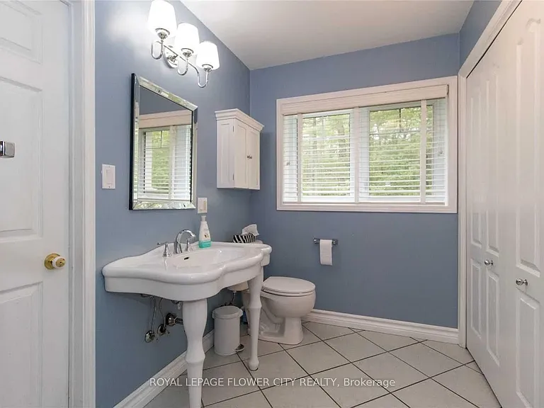 67 Regency Dr — Photo 16