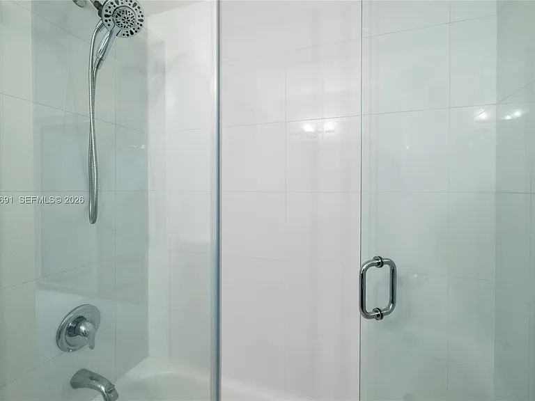 3056 Shipping Ave #2 — Photo 15