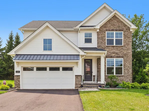 1448 Mill Race Dr, Quakertown, PA 18951
