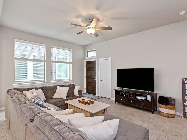 1531 Rustling Creek Dr — Photo 5