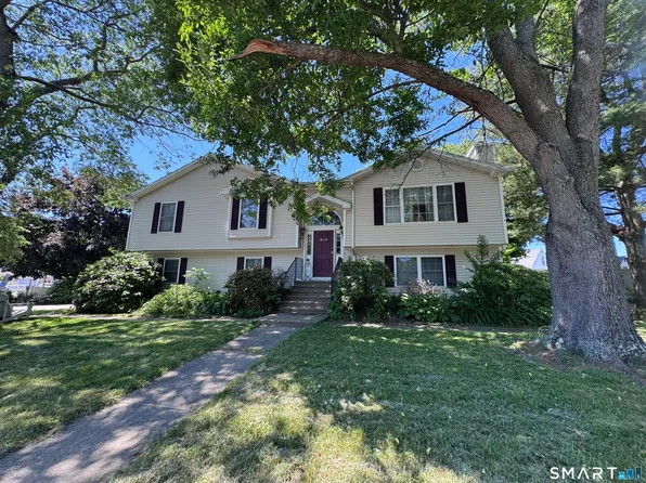 682 Milford Point Road, Milford, CT 06460