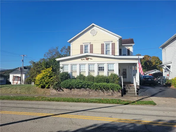 81 S Porter St, Waynesburg, PA 15370