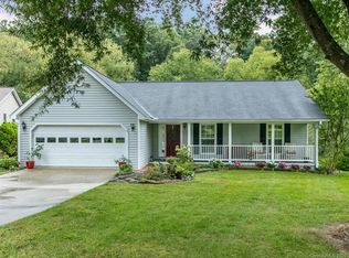 2673 Middleton Cir, Hendersonville, NC 28791